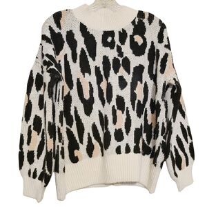 Cliché | Women's Mockneck Animal Print Cropped Sweater (Medium)